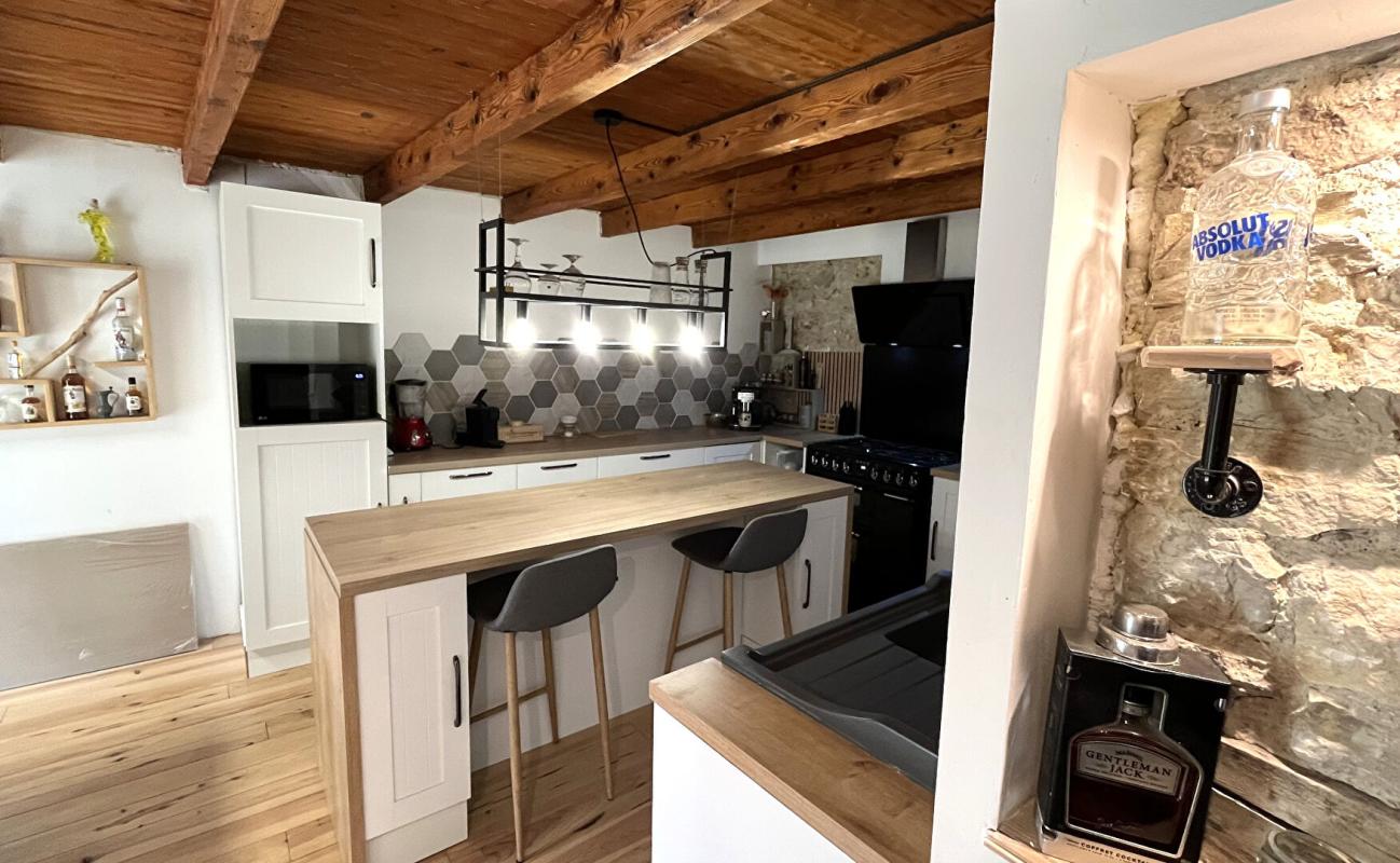 VOSBLES Maison de village rénovée, à deux pas de la rivière de la Valouse - Jura 1