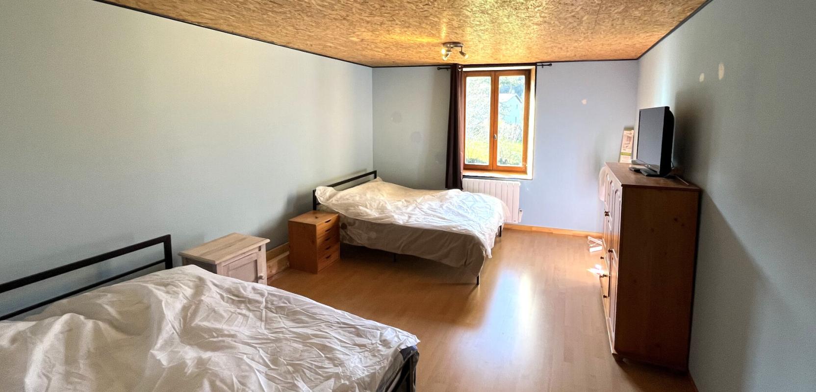 VOSBLES Maison de village rénovée, à deux pas de la rivière de la Valouse - Jura 6