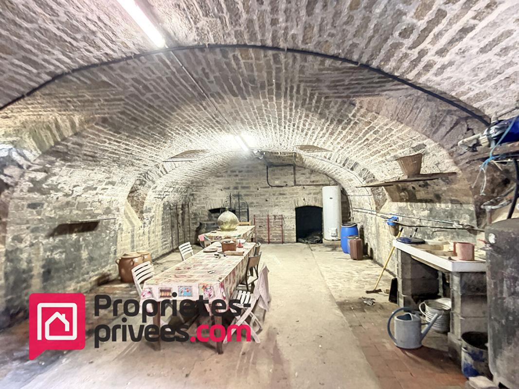 GUILLON Maison 9 pièces et dépendances 13