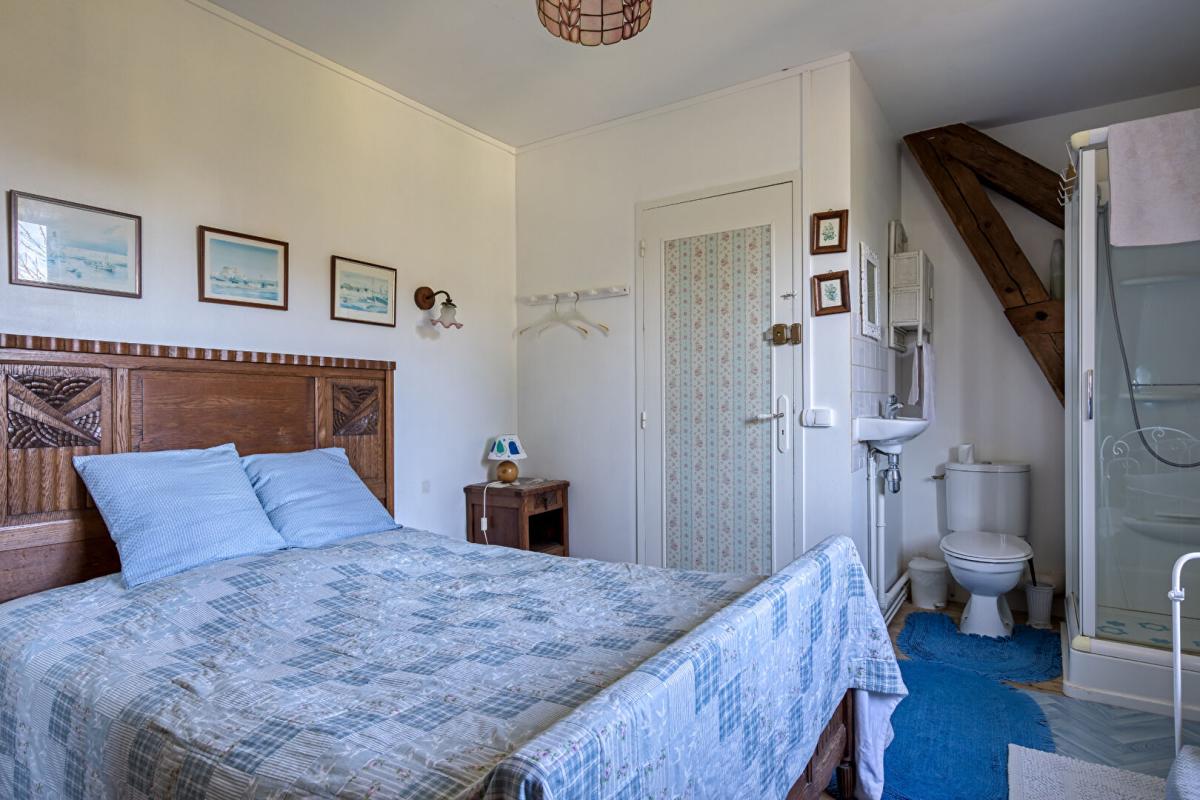 FECAMP Authentique briques et silex, 250m2 dont 8 chambres. Beaux volumes 16