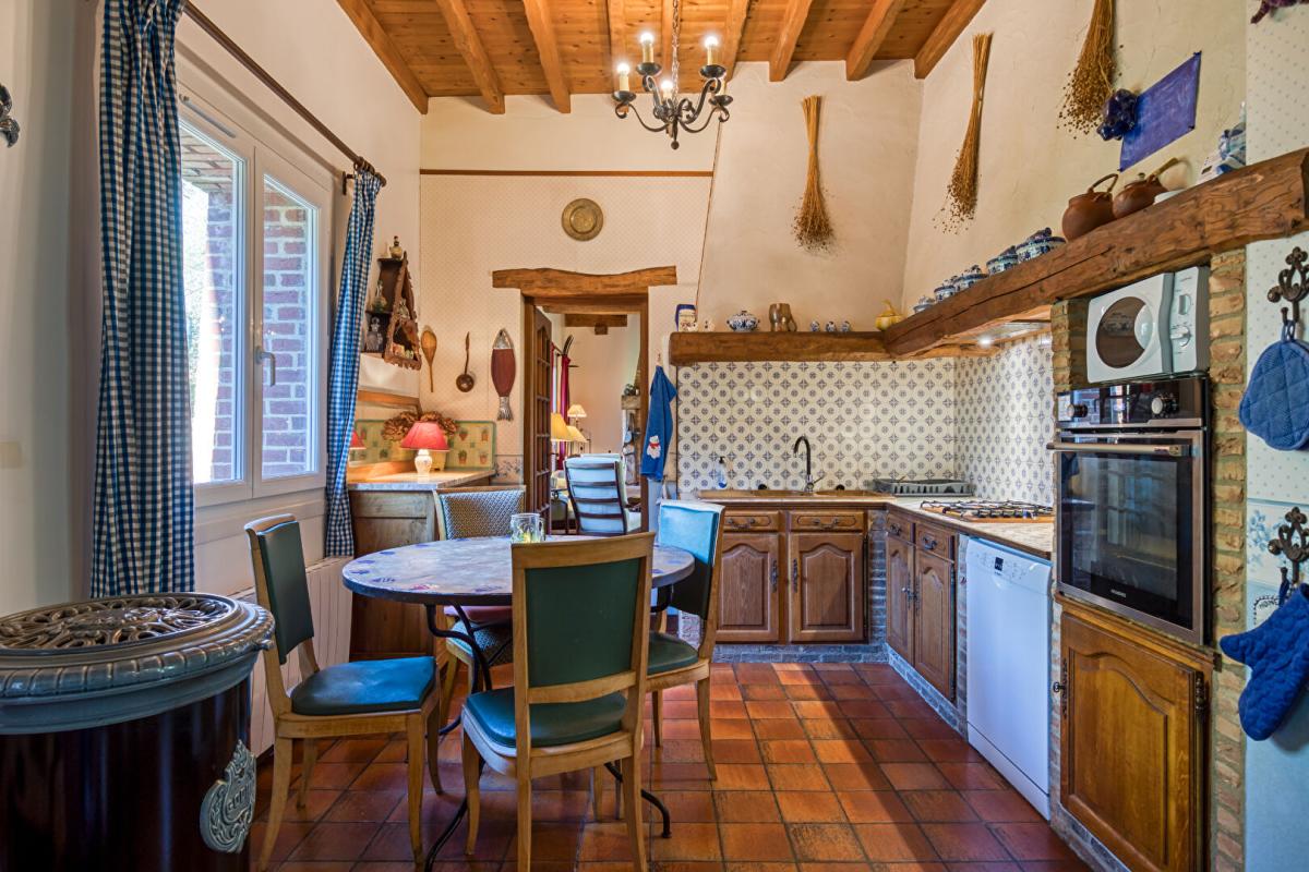 FECAMP Authentique briques et silex, 250m2 dont 8 chambres. Beaux volumes 7