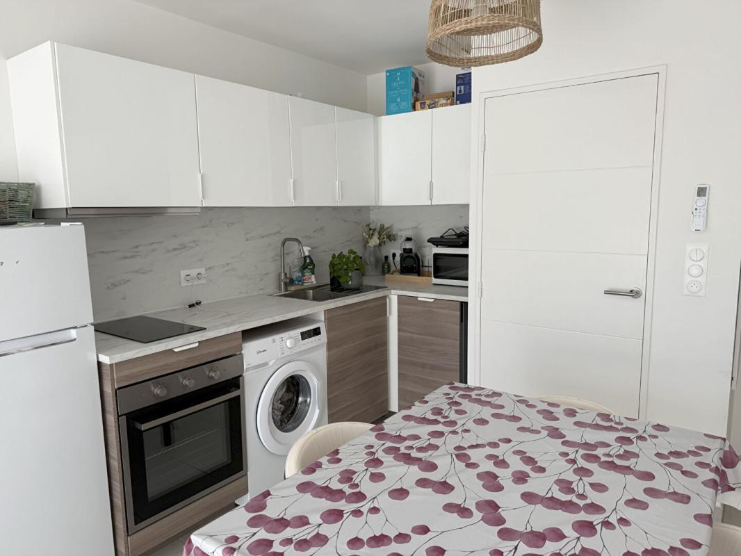 PROPRIANO Appartement Propriano 2 pièce(s) 44 m2, terrasse, garage 20 m2 et place de parking privative 3