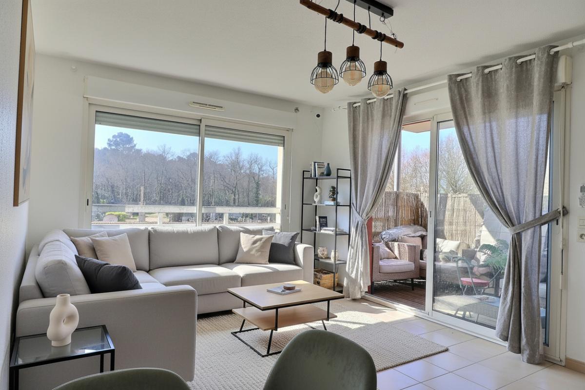 CASTELNAU-DE-MEDOC Appartement  avec grand balcon 11