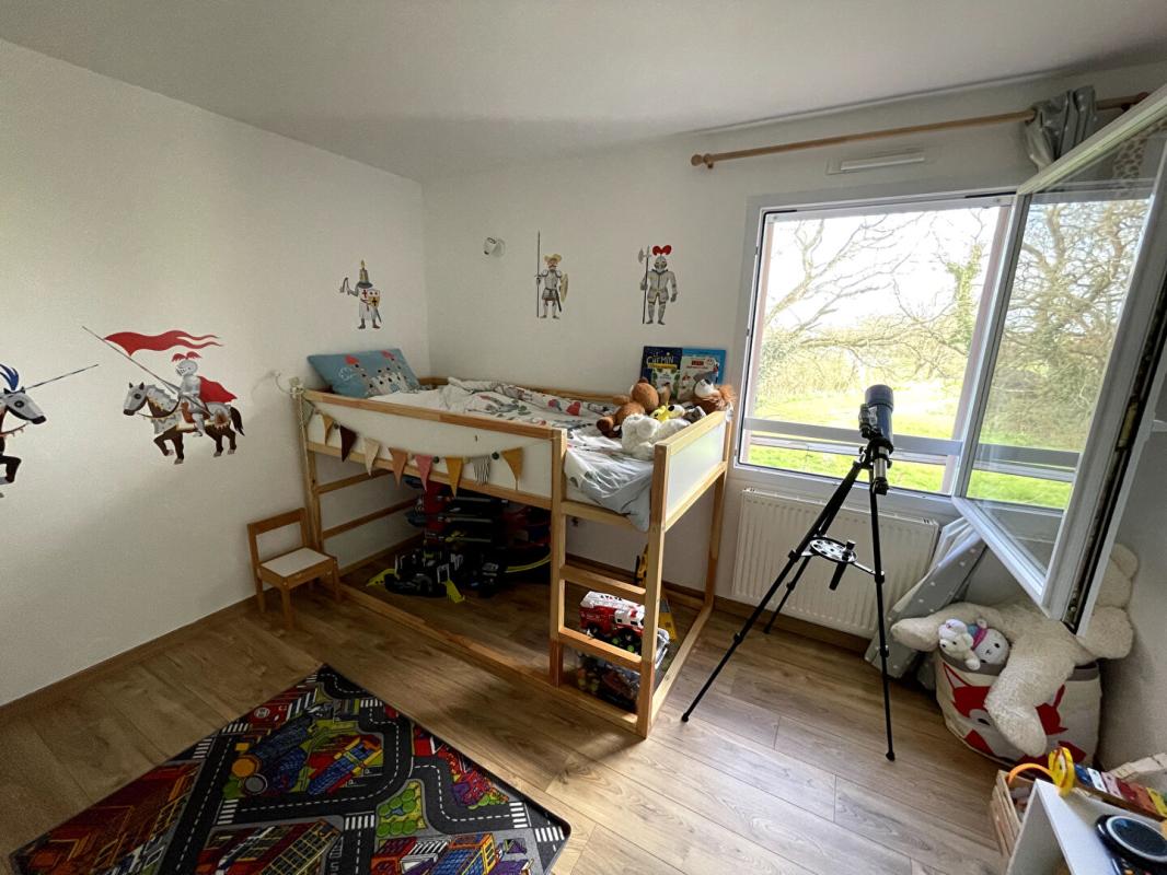 PAIMBOEUF Corsept  (44560) - Belle maison familiale avec 4 chambres, double garage et grand terrain 17