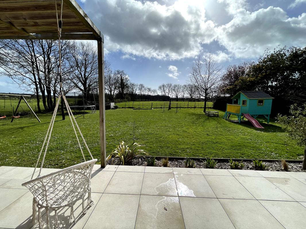 PAIMBOEUF Corsept  (44560) - Belle maison familiale avec 4 chambres, double garage et grand terrain 4