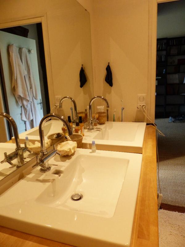 CHATILLON-SUR-LOIRE Maison de ville Chatillon Sur Loire 10 pièce(s) 300 m2 VIAGER OCCUPÉ 12