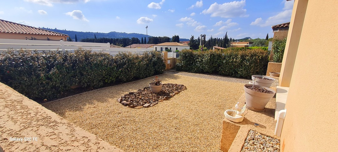 SAINT-CHINIAN Villa de plain-pied de 91m² sur 398m² de terrain 3