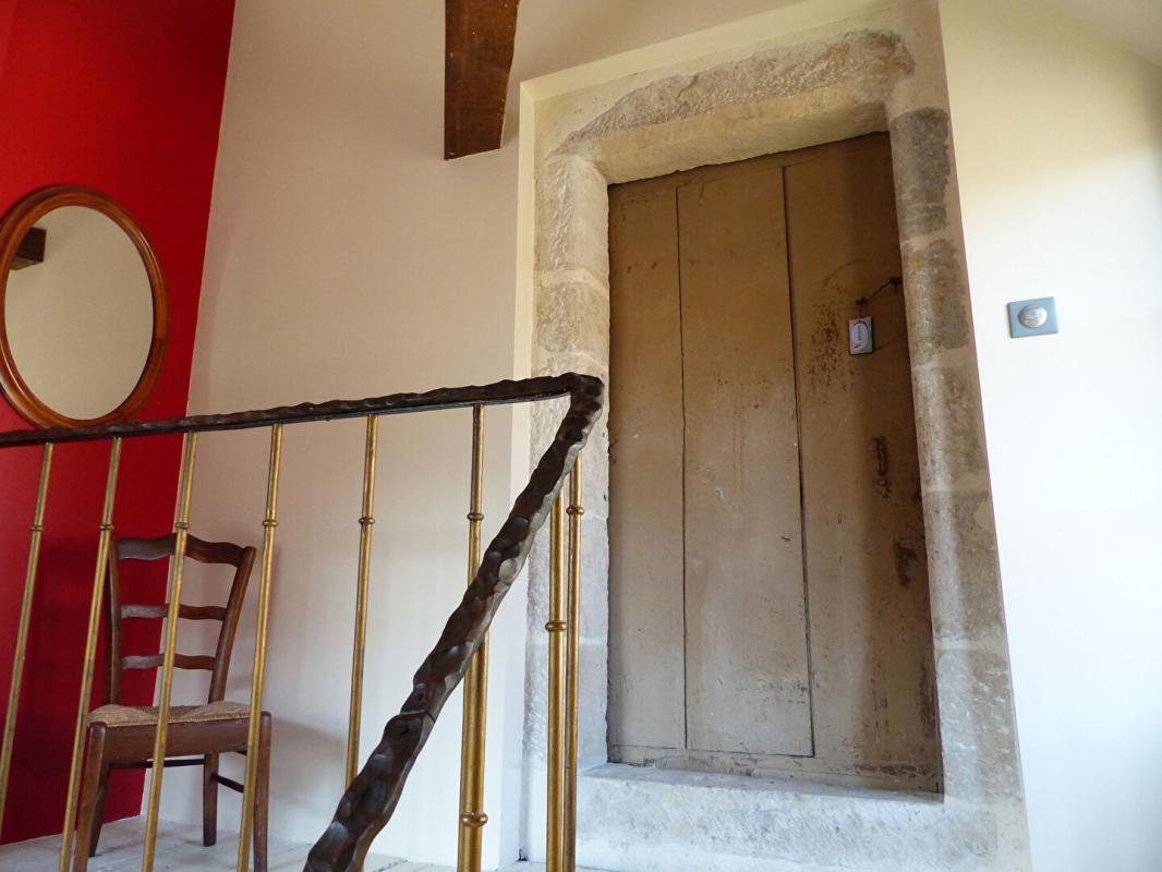 CHATILLON-SUR-LOIRE Maison de ville  10 pièce(s) 300 m2 VENTE À TERME OCCUPÉE 15