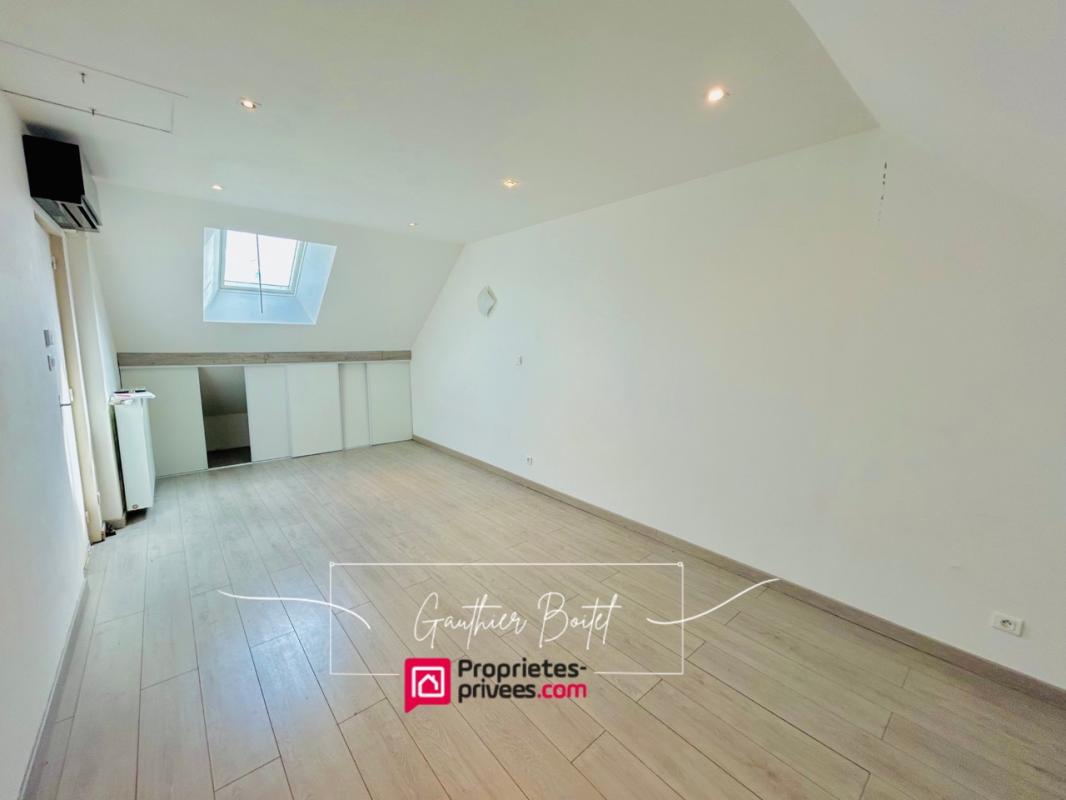 COULOMMIERS Maison 9 pièce(s) 6 chambres 206 m2 Grand terrain 10