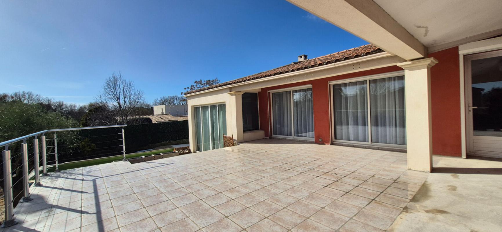 JUVIGNAC Maison Juvignac 6 pièce(s) 173 m2 14