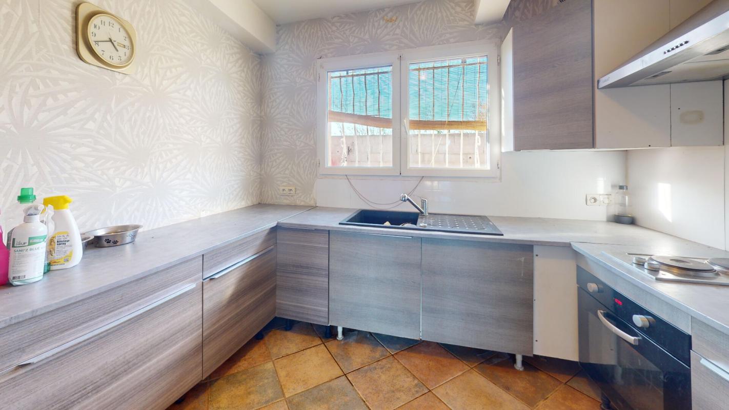 ESPIRA-DE-L'AGLY Espira grand  T3 en RDC avec extérieur 3