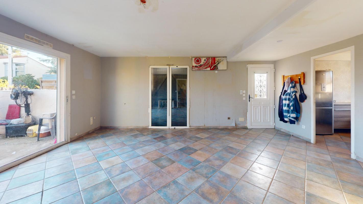 ESPIRA-DE-L'AGLY Espira grand  T3 en RDC avec extérieur 4