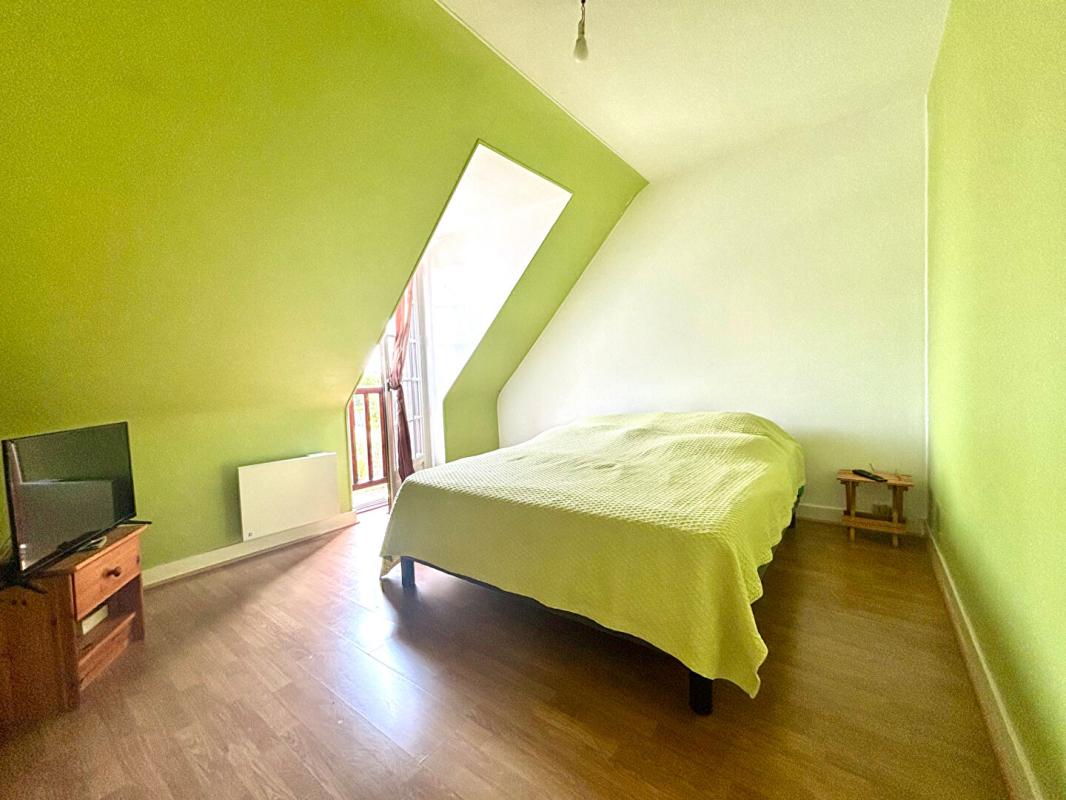 SAINT-GERVAIS-LA-FORET Maison 5 pièce(s) / garage/ jardin 13