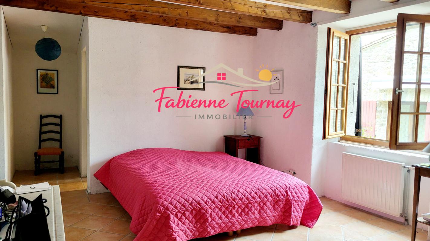 SAINT-ALEXANDRE Maison de village en pierre, avec vue, 4 chambres, piscine chauffée 6