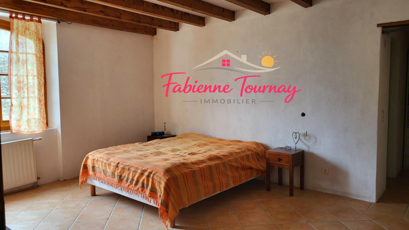 SAINT-ALEXANDRE Maison de village en pierre, avec vue, 4 chambres, piscine chauffée 8