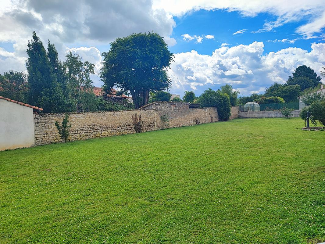 SAINT-MAIXENT-L'ECOLE Terrain Saint Maixent L Ecole 499 m2 2