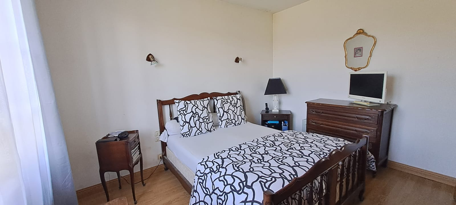 CHAMPFREMONT Beau pavillon au calme 5