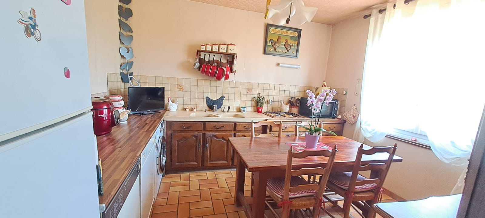 CHAMPFREMONT Beau pavillon au calme 6