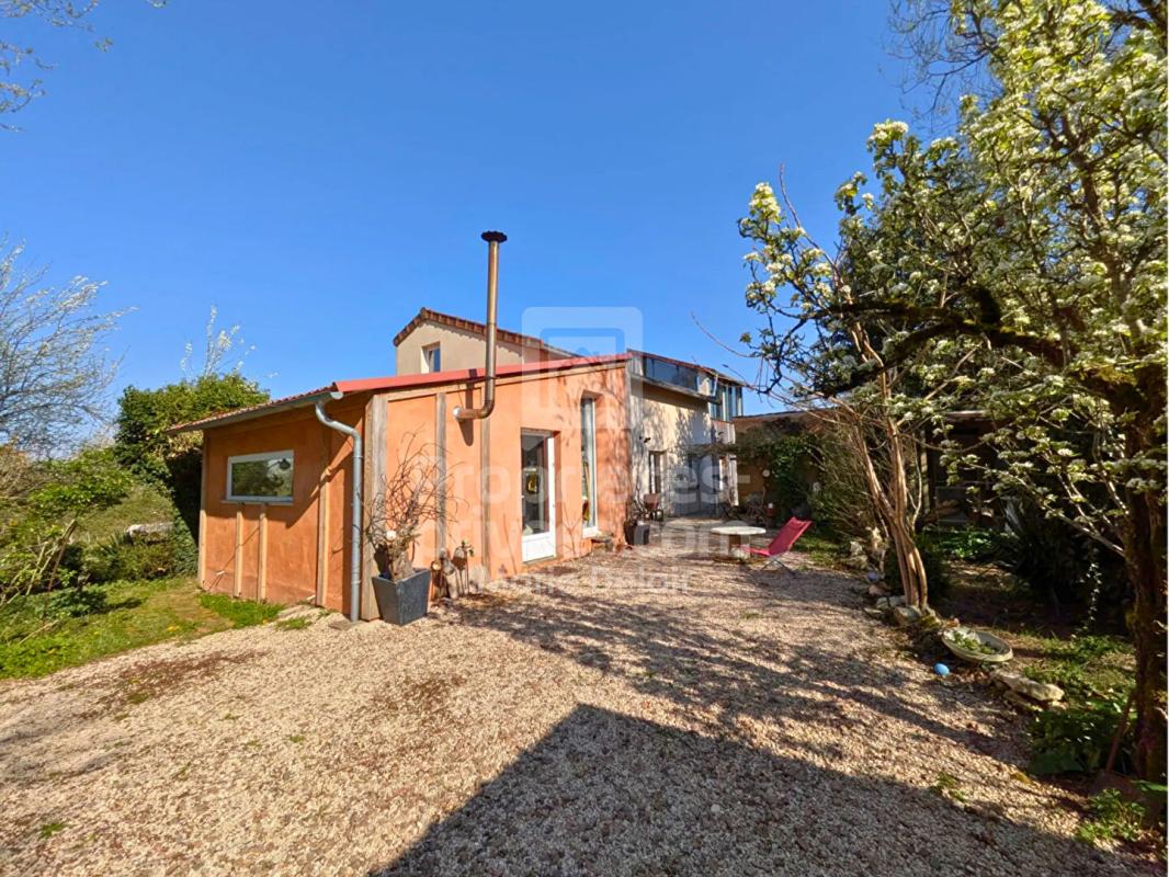 BITRY Maison Bitry 8 pièce(s) 163 m2 2