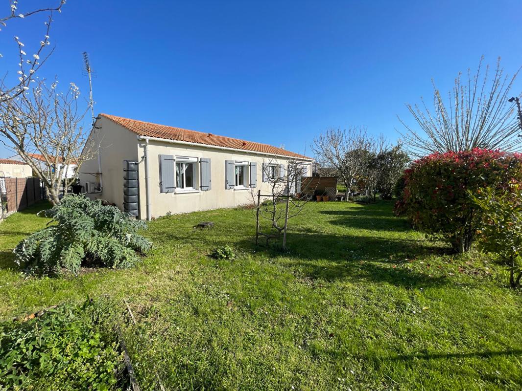 SEMUSSAC Maison Semussac 4 pièce(s) 80 m2 13