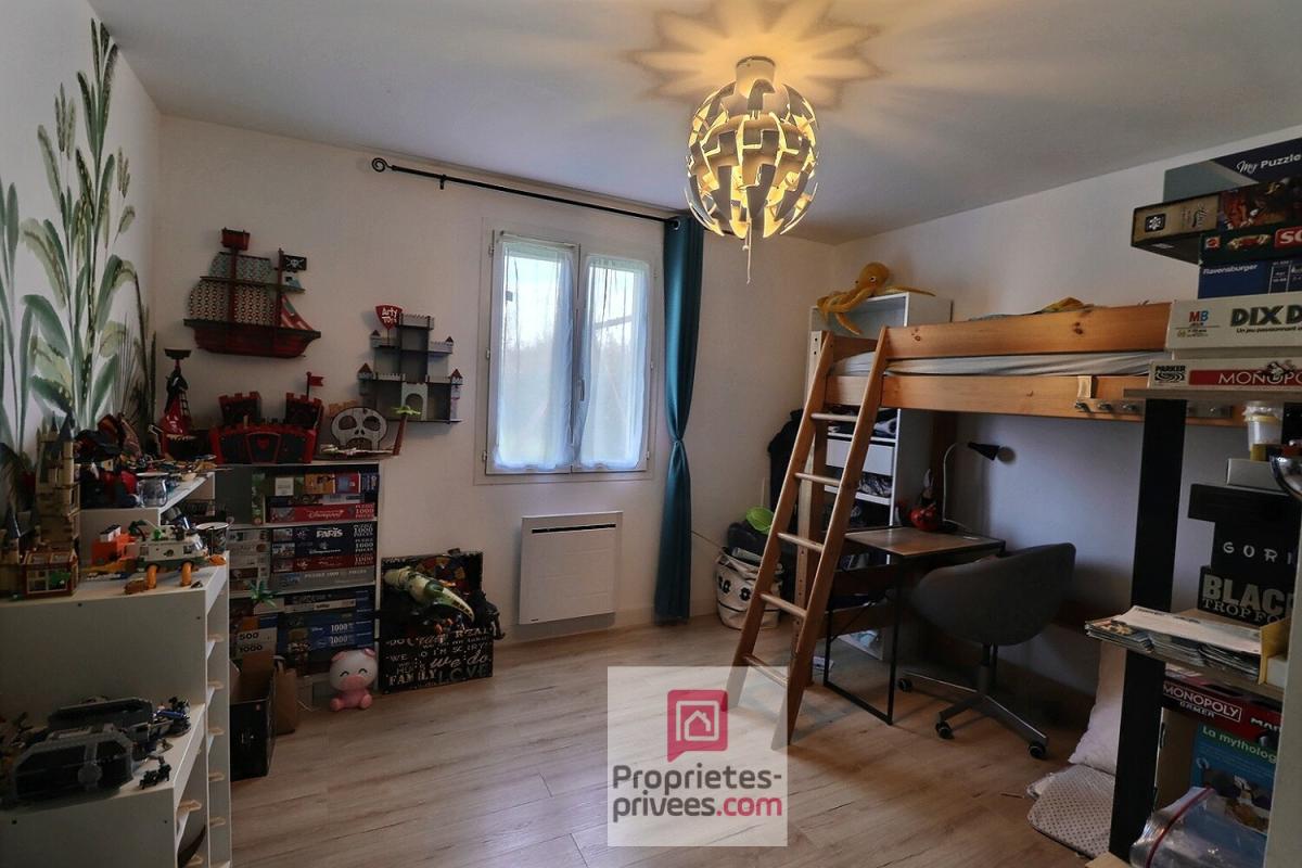 SAINT-HIPPOLYTE Lumineuse Maison de plain-pied de 2006 - 117 m2 habitables - 4 chambres dont 1 suite parentale - cellier - cabanons de jardin 7