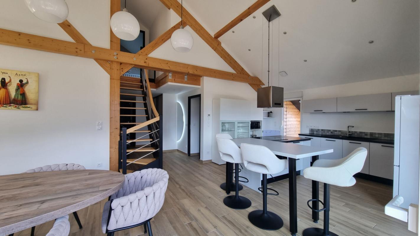 LATHUILE Appartement Lathuile 4 pièces 143.16 m2 (97.70 Loi Carrez) 3