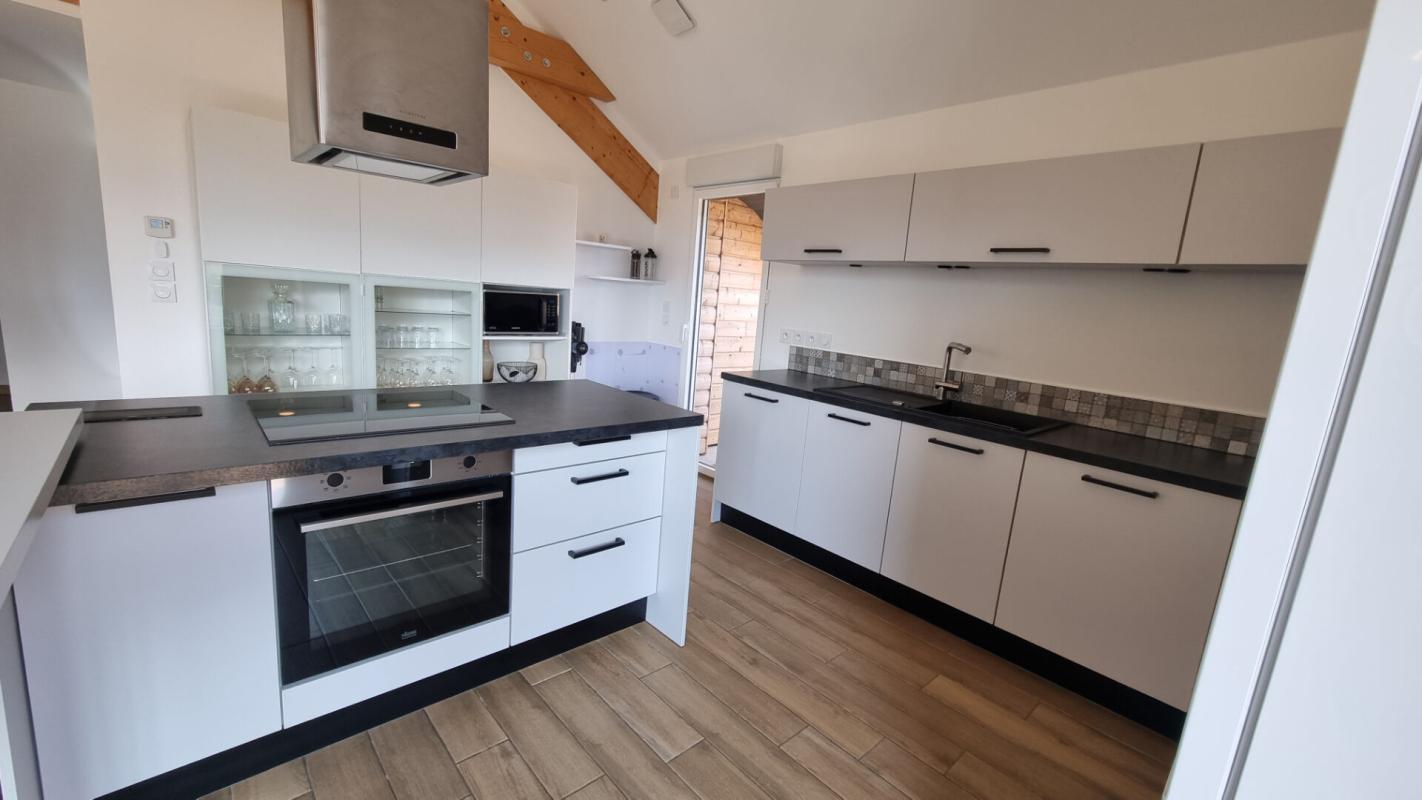 LATHUILE Appartement Lathuile 4 pièces 143.16 m2 (97.70 Loi Carrez) 9