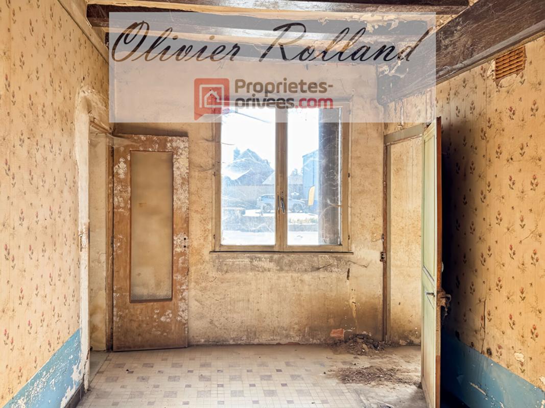 LONGUE-JUMELLES 49160 - Longué-Jumelles Maison de bourg  à rénover intégralement 13