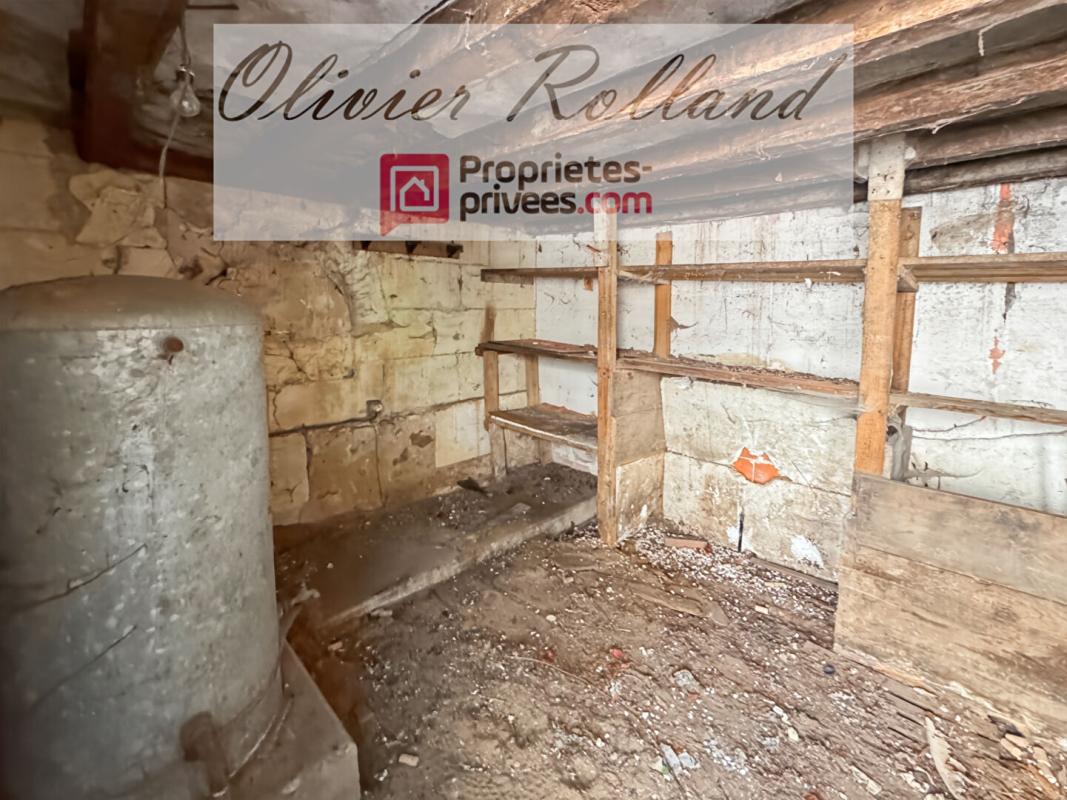 LONGUE-JUMELLES 49160 - Longué-Jumelles Maison de bourg  à rénover intégralement 8