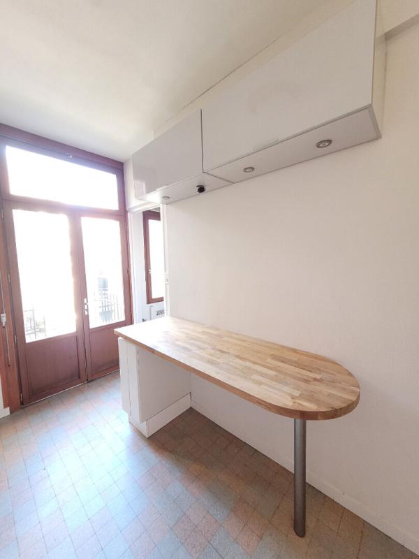 LILLE Lille  Rue grande Chaussée Appartement  T4 8