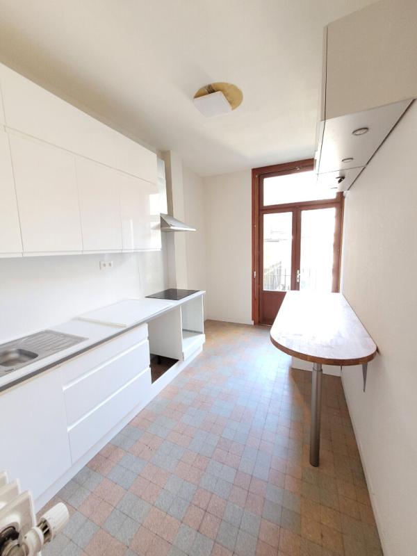 LILLE Lille  Rue grande Chaussée Appartement  T4 9