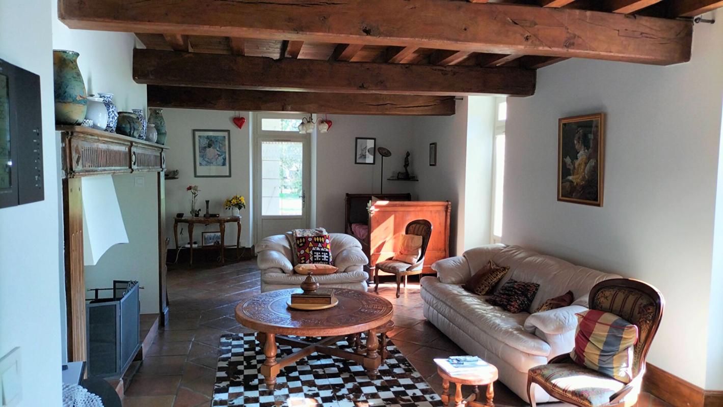 SAINTE-MARIE Maison Sainte Marie 8 pièce(s) 260 m2 11