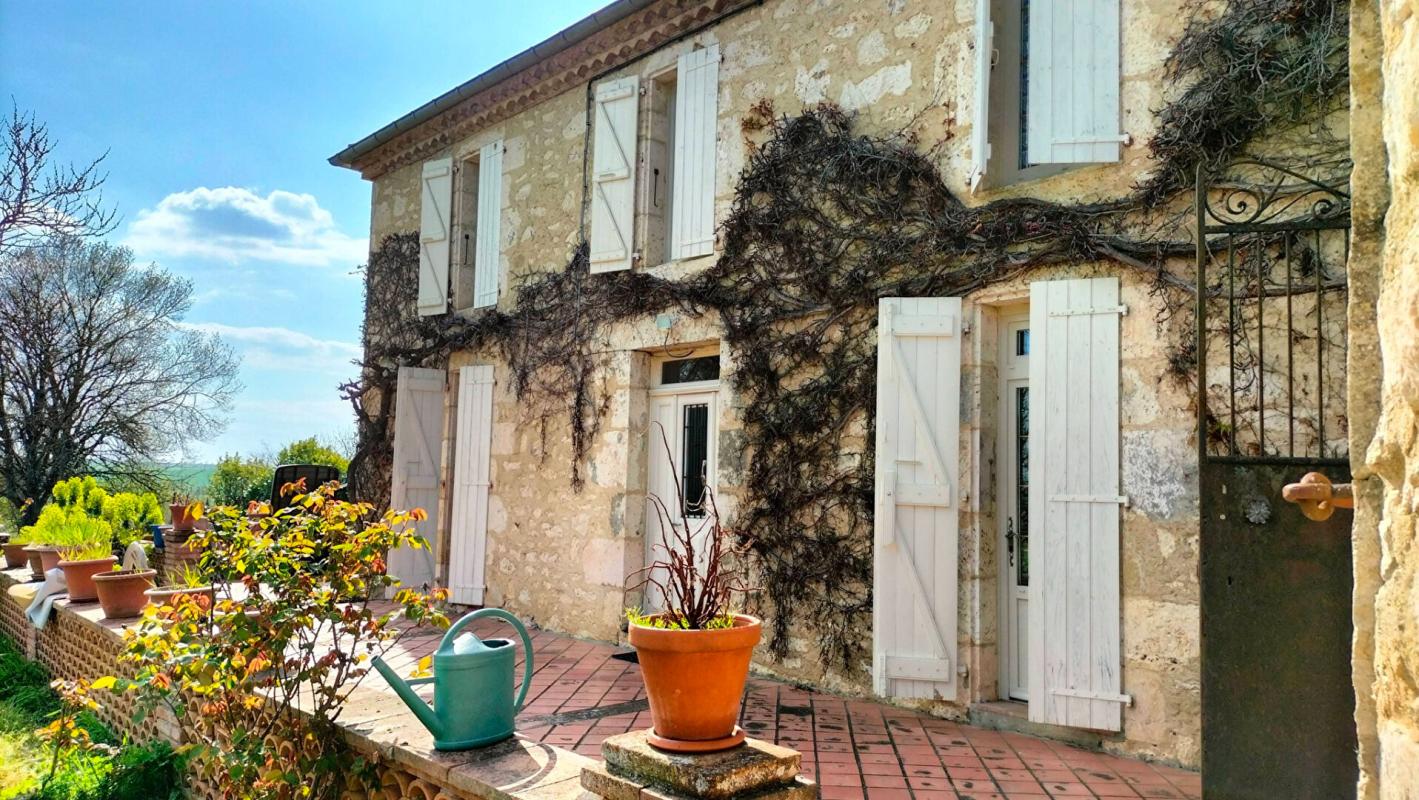 SAINTE-MARIE Maison Sainte Marie 8 pièce(s) 260 m2 4