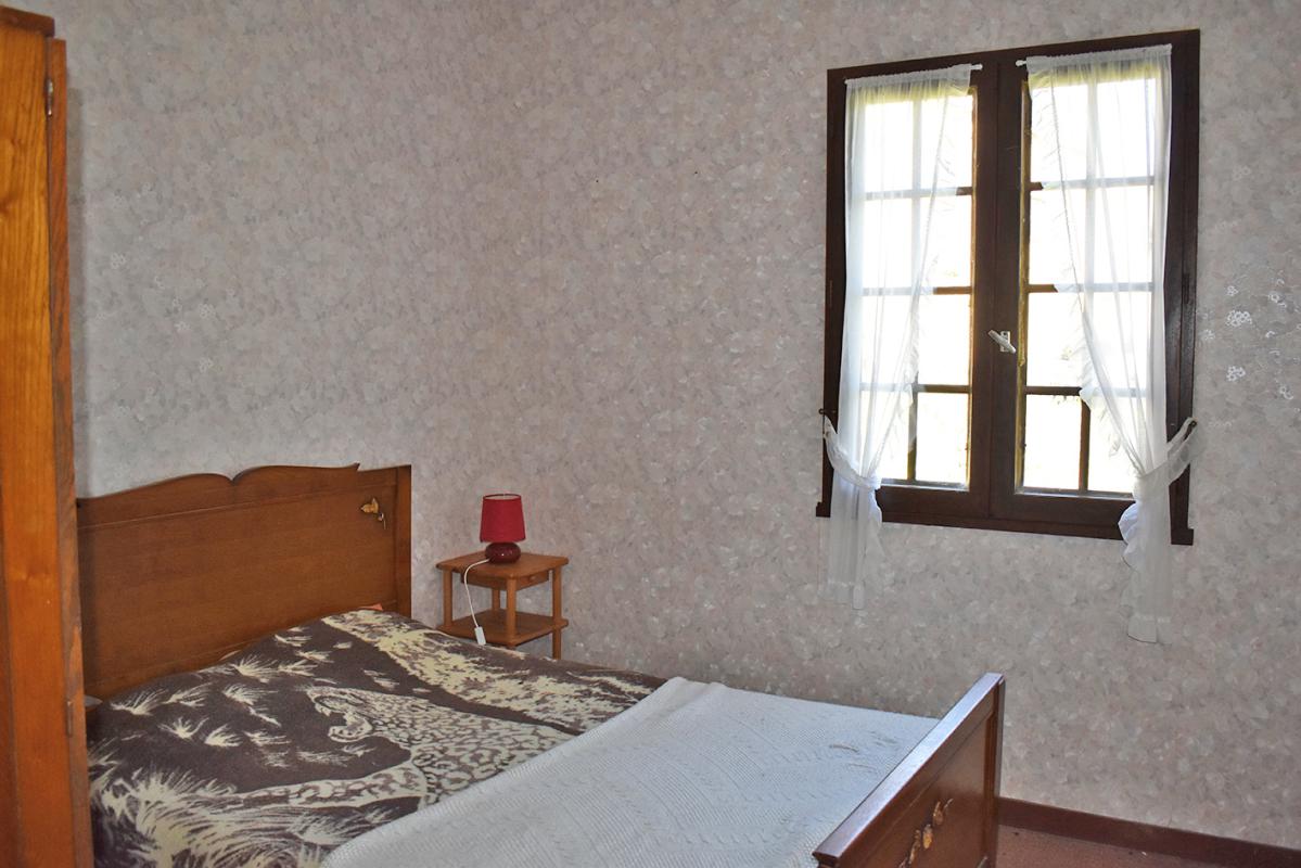 ARCHIGNAC Maison  ARCHIGNAC 3 pièce(s) 70 m2 12