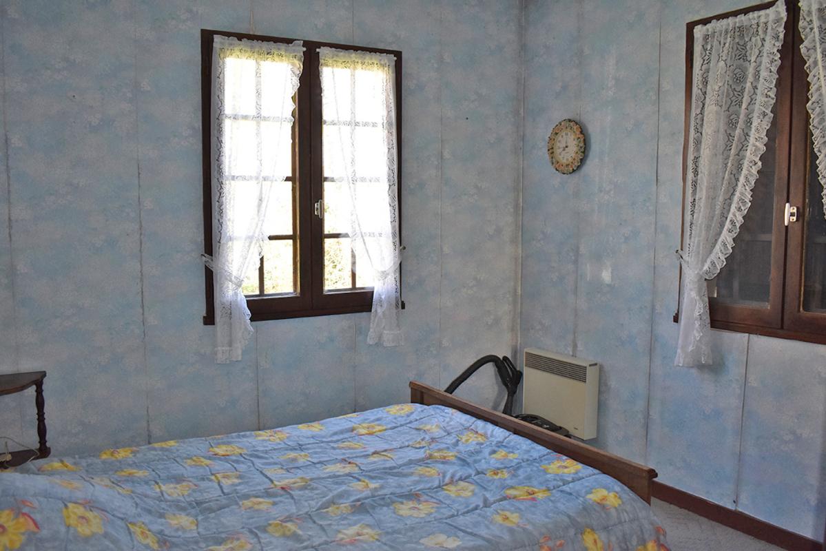 ARCHIGNAC Maison  ARCHIGNAC 3 pièce(s) 70 m2 13