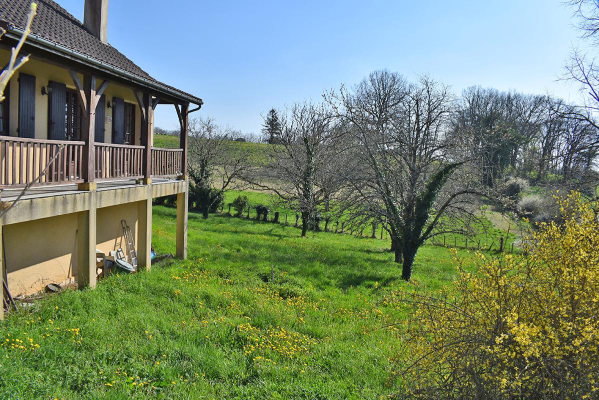 ARCHIGNAC Maison  ARCHIGNAC 3 pièce(s) 70 m2 16