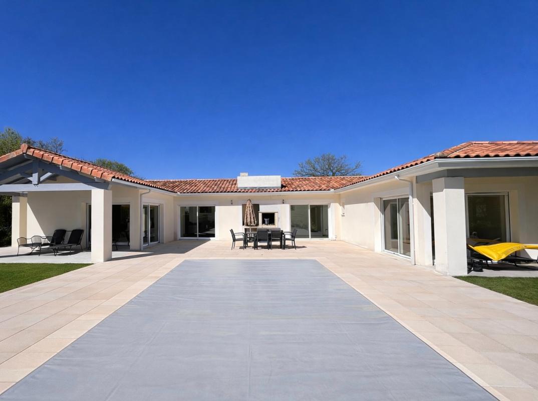 MARSAC-SUR-L'ISLE A vendre, superbe maison de plain-pied, aux portes de Périgueux 24000 sur le secteur de Marsac-sur-l'Isle 1