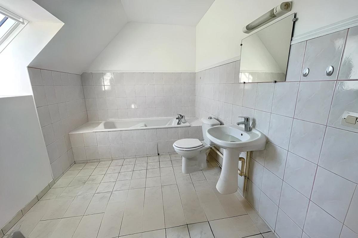 MERU Maison  individuelle sur sous sol Meru 6 pièces 92 m2 13