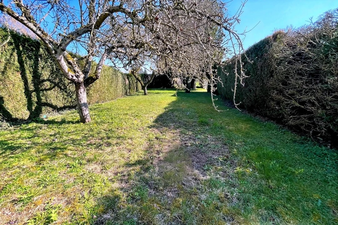 MERU Maison  individuelle sur sous sol Meru 6 pièces 92 m2 16