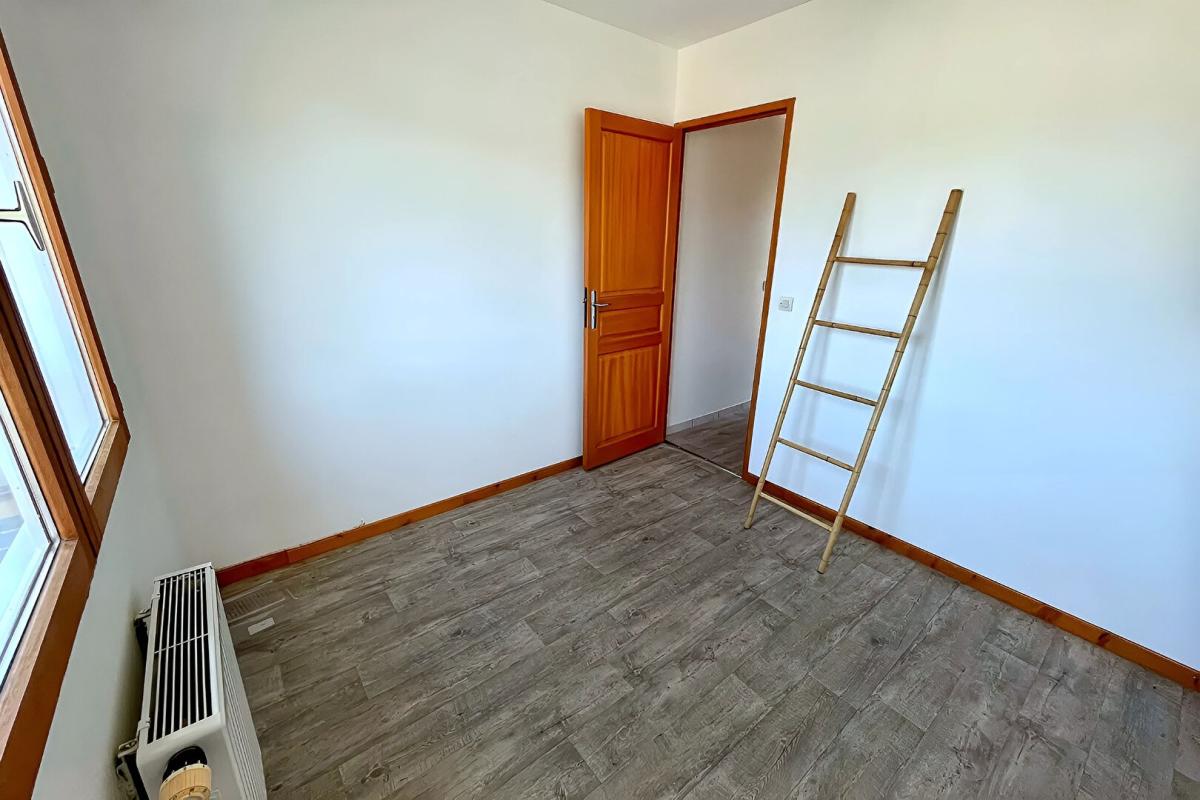 MERU Maison  individuelle sur sous sol Meru 6 pièces 92 m2 6