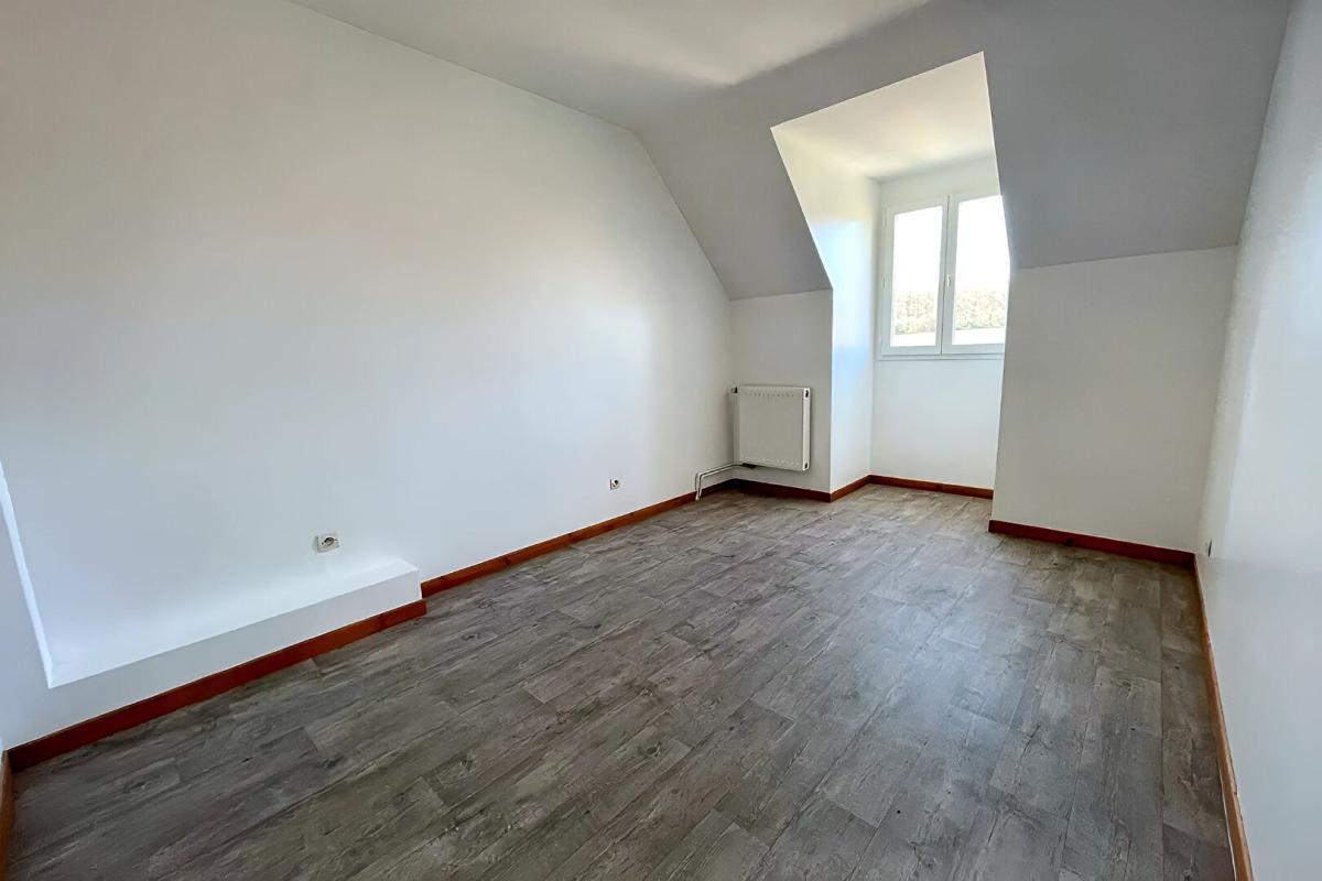 MERU Maison  individuelle sur sous sol Meru 6 pièces 92 m2 7