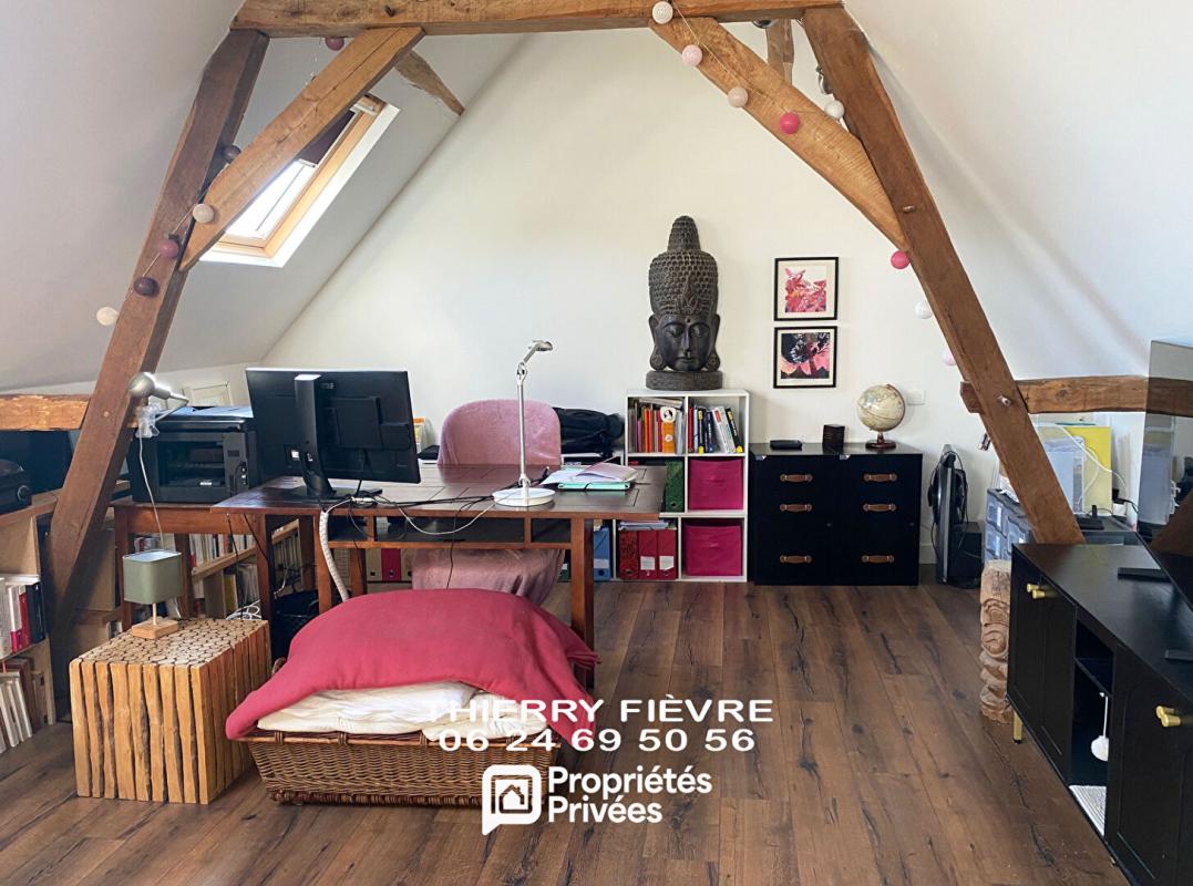 VILLAINES-LES-ROCHERS Villaines Les Rochers  - 37190 - Ensemble immobilier comprenant MAISON D'HABITATION (2 chambres), ESPACES TROGLODYTIQUES, HANGAR , TERRAIN arboré et BOIS 11