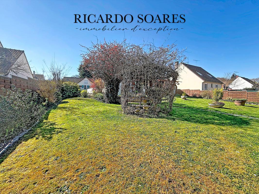 ANGICOURT 60940 ANGICOURT - MAISON DE PLAIN PIED / SOUS-SOL TOTAL / 2 CHAMBRES / MAGNIFIQUE JARDIN DE 881m2 8