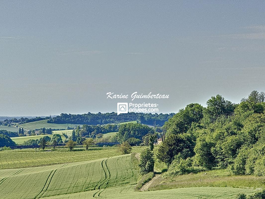 BROSSAC Maison avec vue 3 chambres, garages, jardin 2