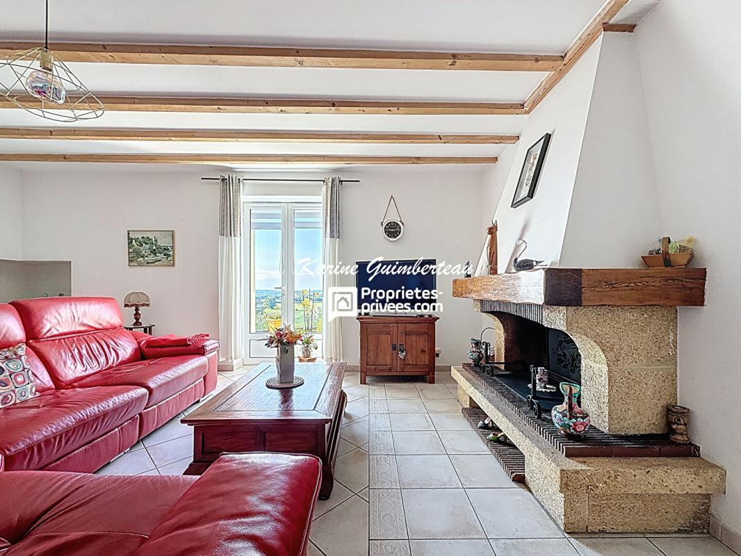 BROSSAC Maison avec vue 3 chambres, garages, jardin 7