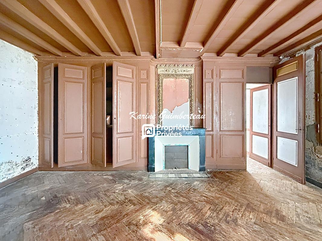 SAINT-EMILION Demeure majestueuse en pierre, avec jardin à rénover 14