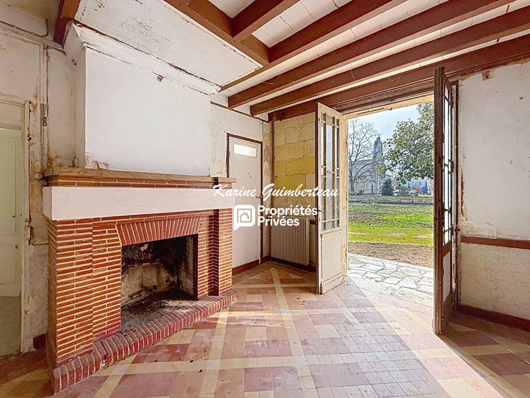 SAINT-EMILION Demeure majestueuse en pierre, avec jardin à rénover 15