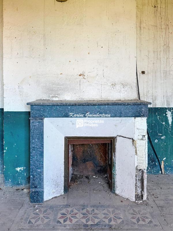 SAINT-EMILION Demeure majestueuse en pierre, avec jardin à rénover 6