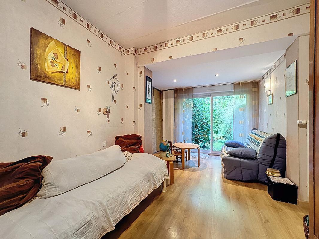 CHATEL-SAINT-GERMAIN Maison familiale au calme, à deux pas des écoles, avec jardin et terrasse à Châtel 10