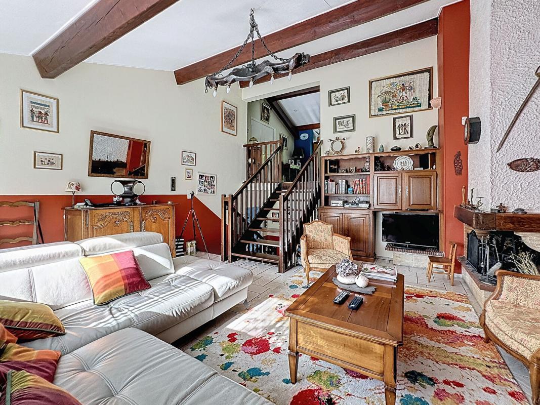 CHATEL-SAINT-GERMAIN Maison familiale au calme, à deux pas des écoles, avec jardin et terrasse à Châtel 6